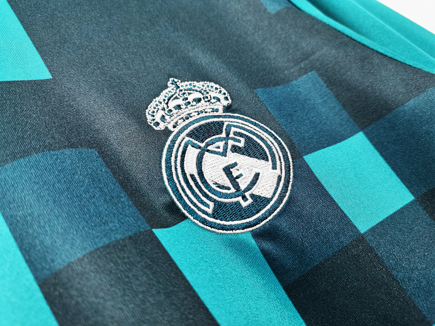 17/18 third retro football shirt