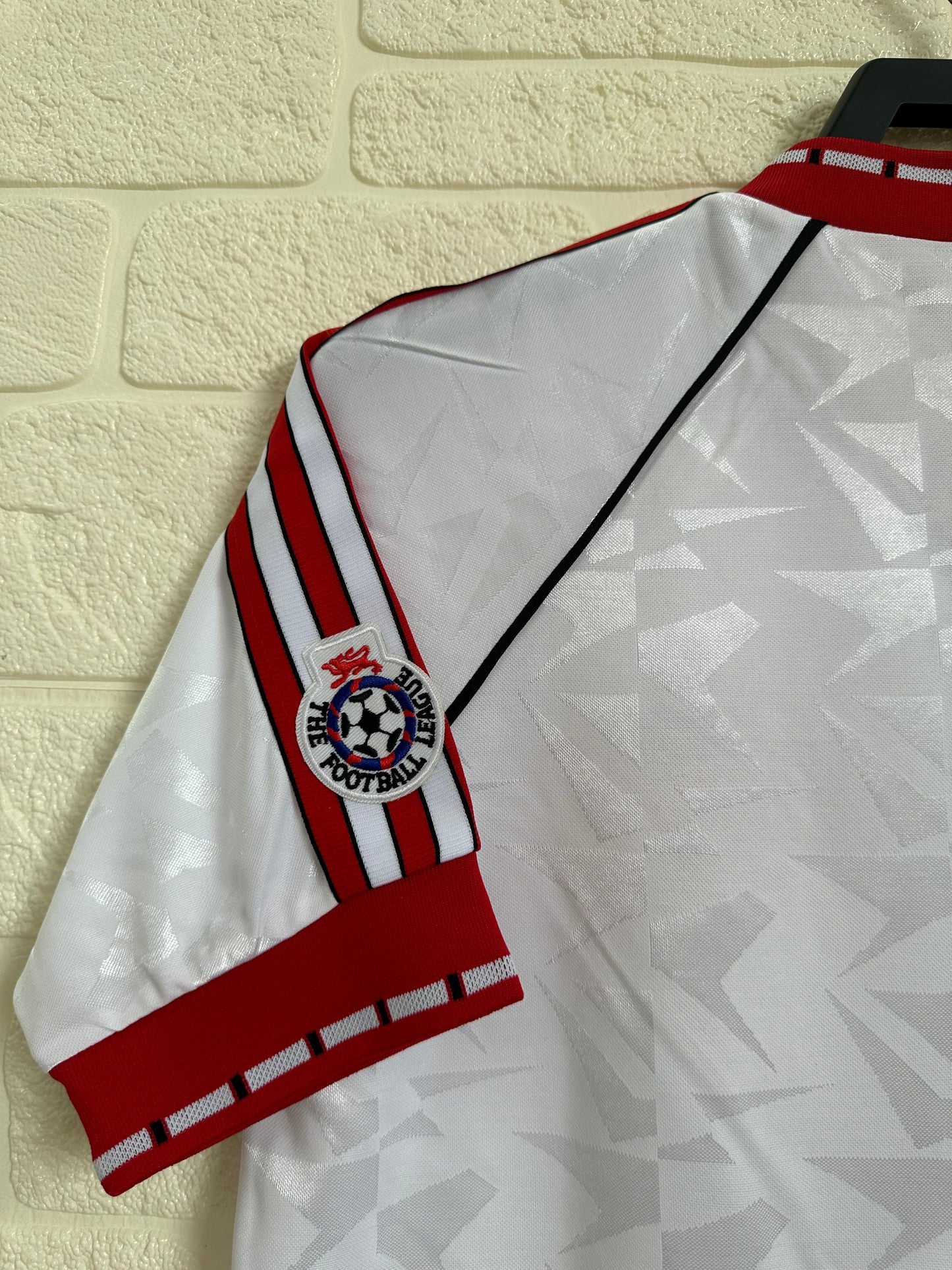 90/91 retro football shirt