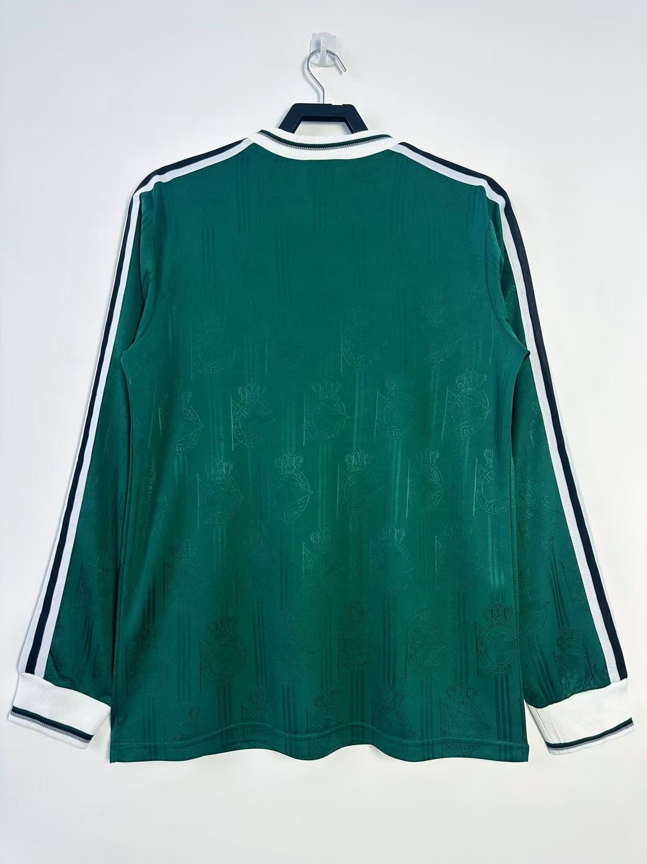 99/00 away retro football shirt