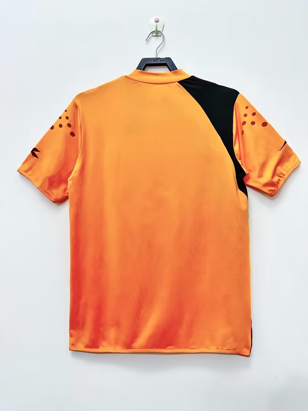 2005/06 third retro football shirt