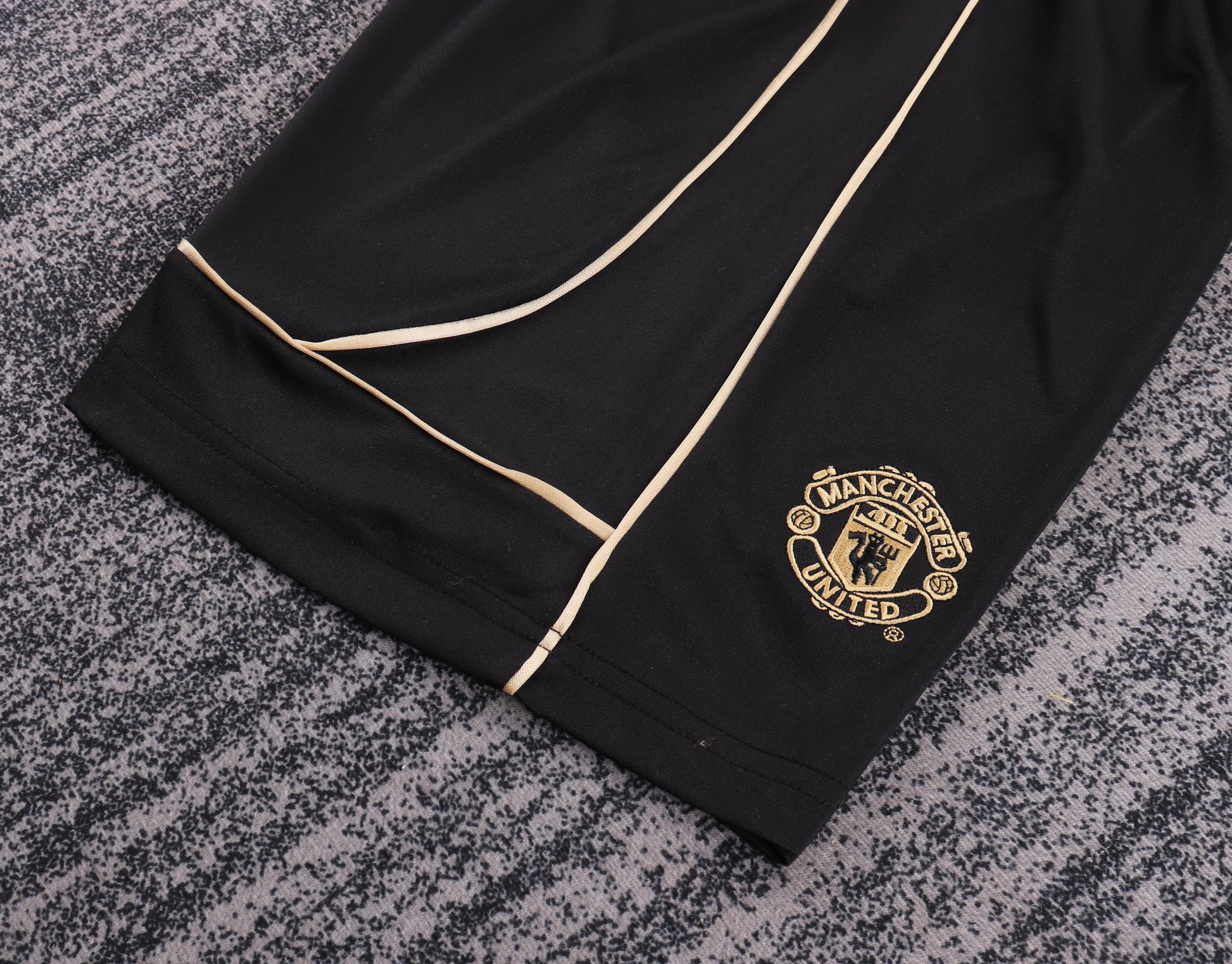 01/02 children's away football jersey