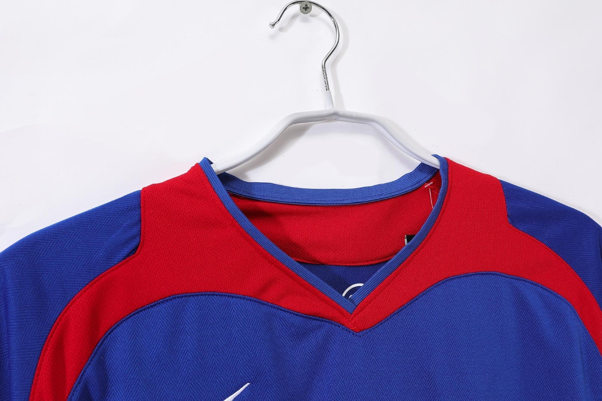 05/06 away retro football shirt