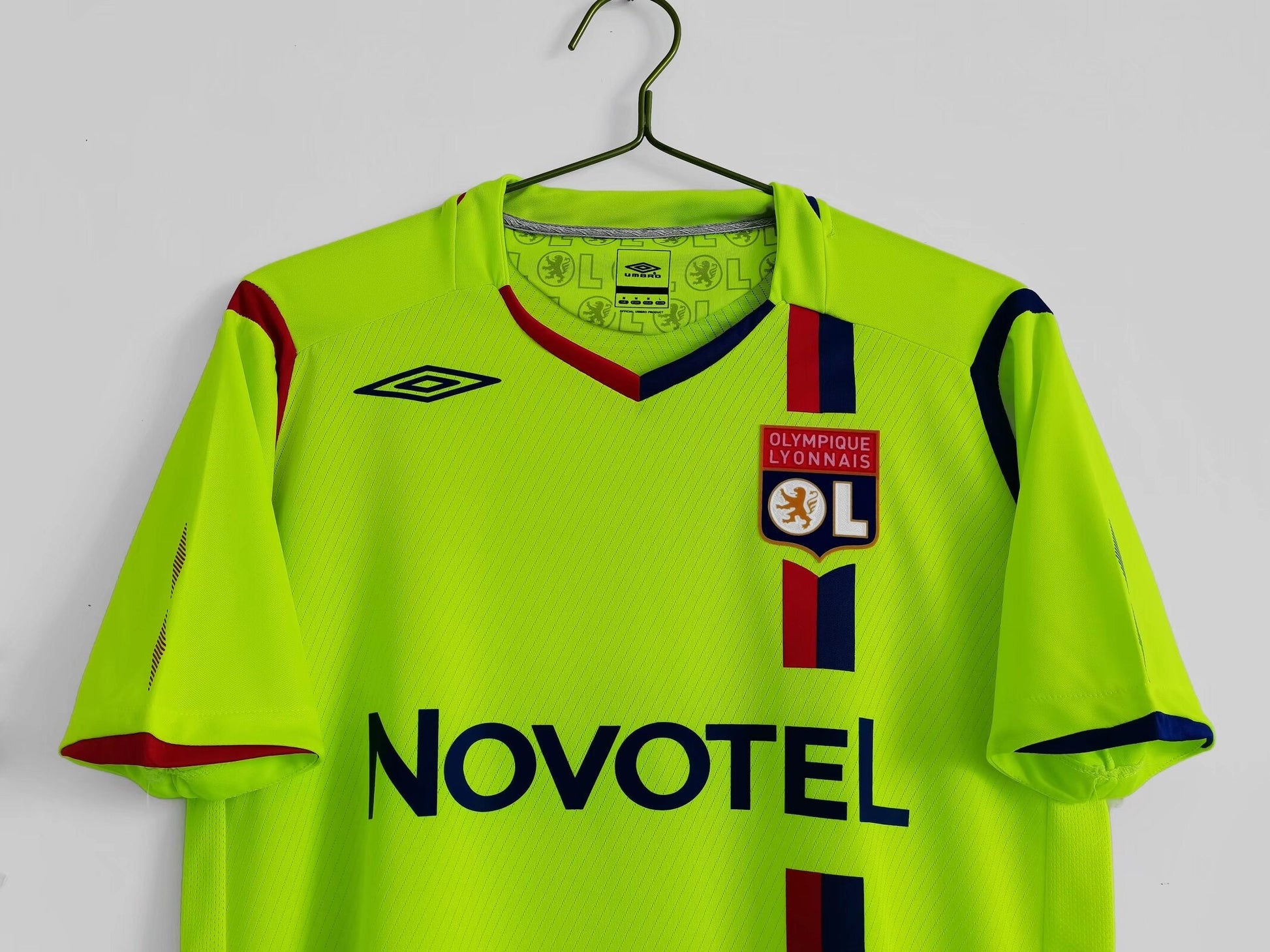 08/09 third retro football shirt
