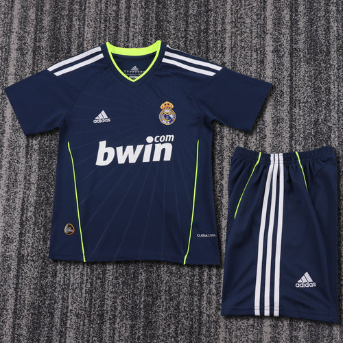 10/11 children's away football jersey