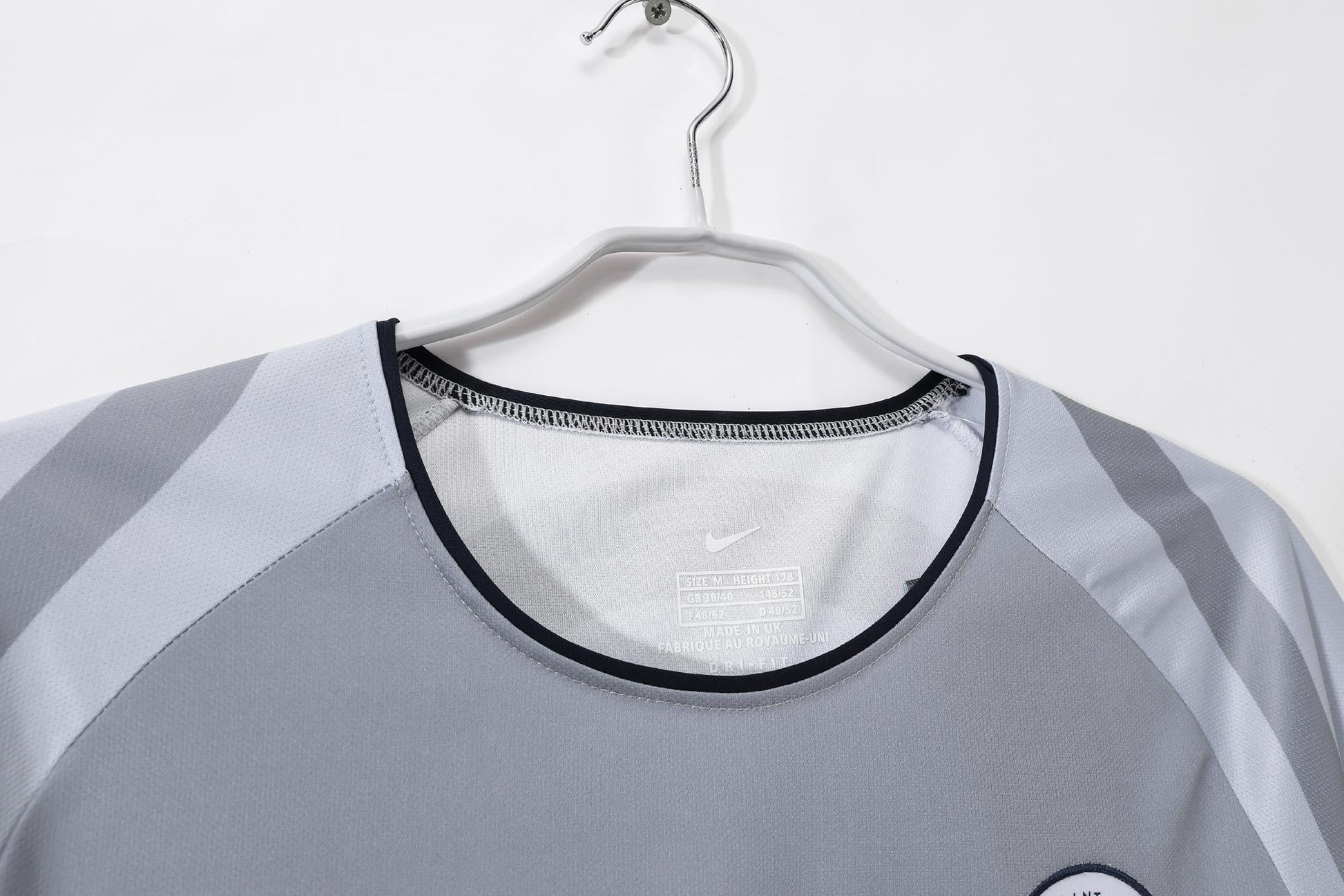 01/02 away retro football shirt