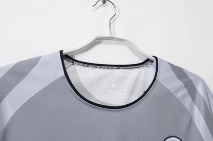 01/02 away retro football shirt