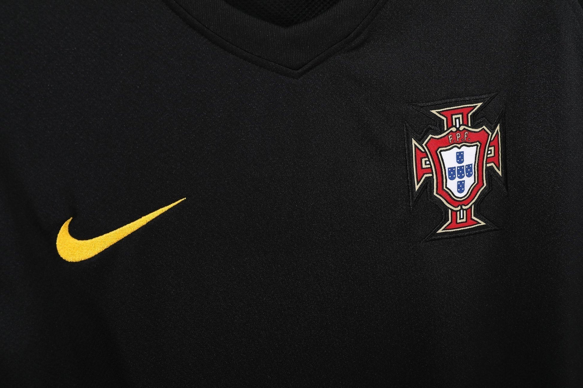 2006 away retro football shirt