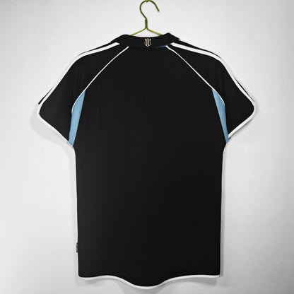 00/01 away retro football shirt