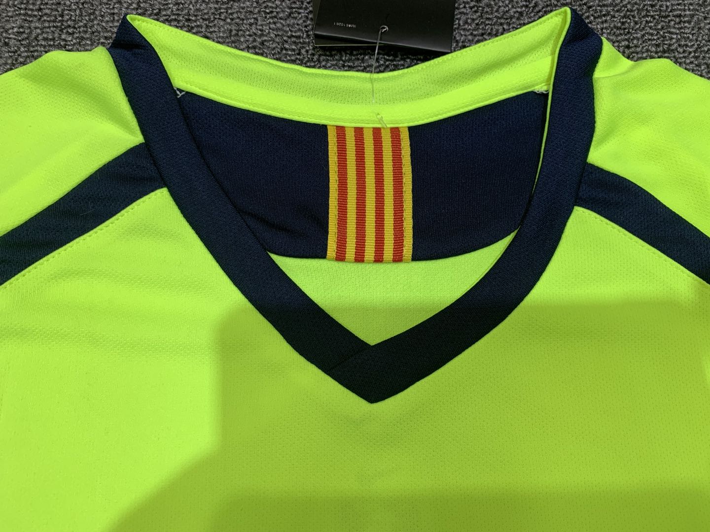 05/06 away retro football shirt
