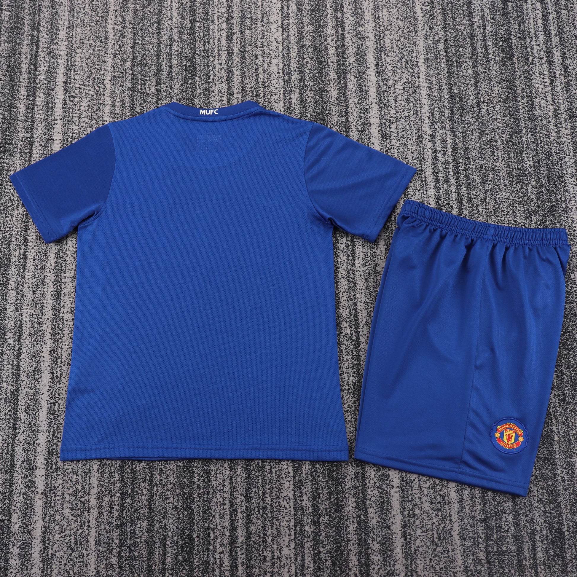 08/09 children's third football jersey