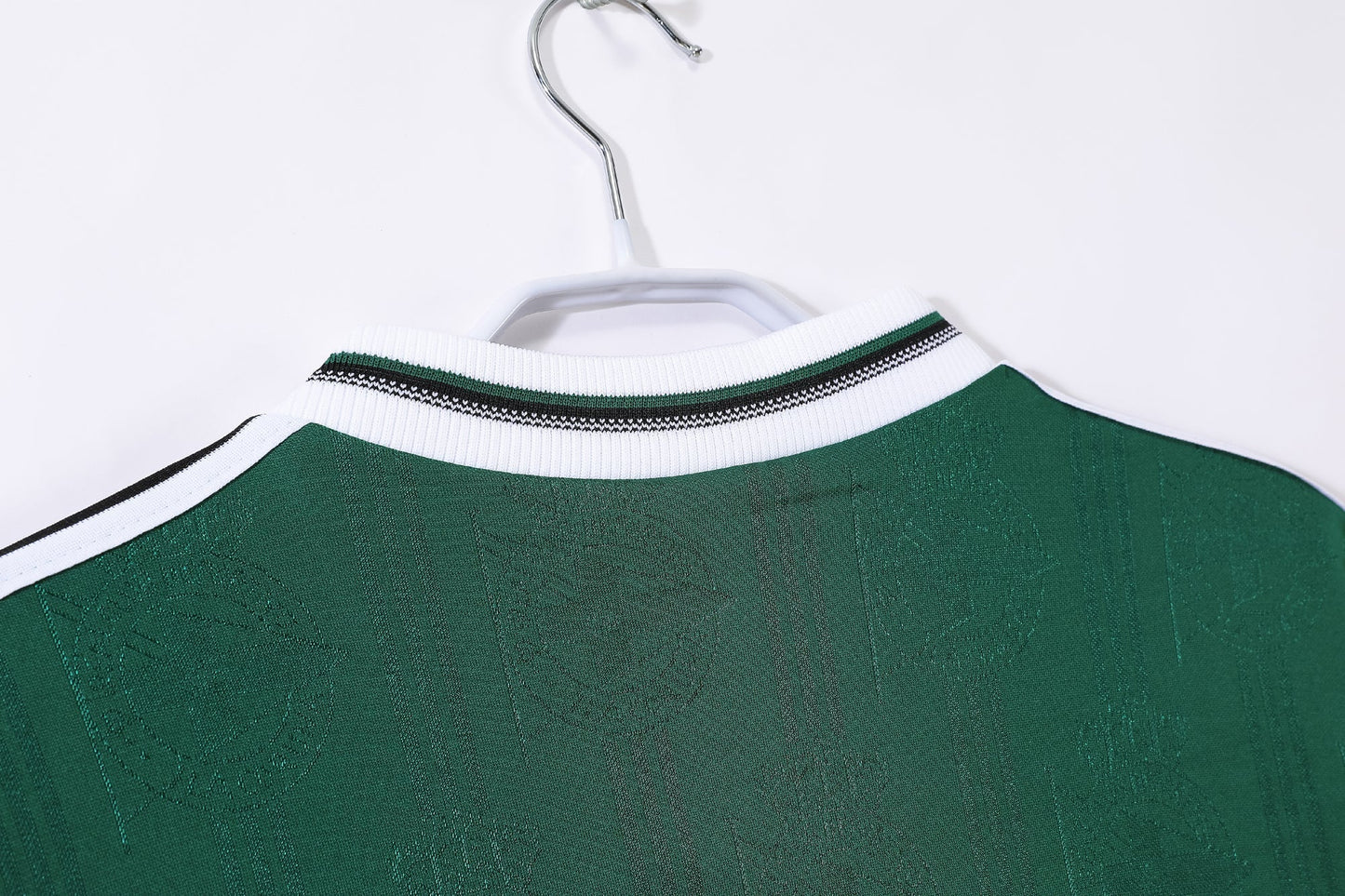 99/00 away retro football shirt