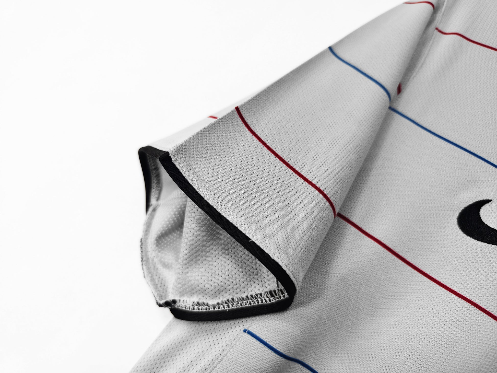 03/04 away retro football shirt