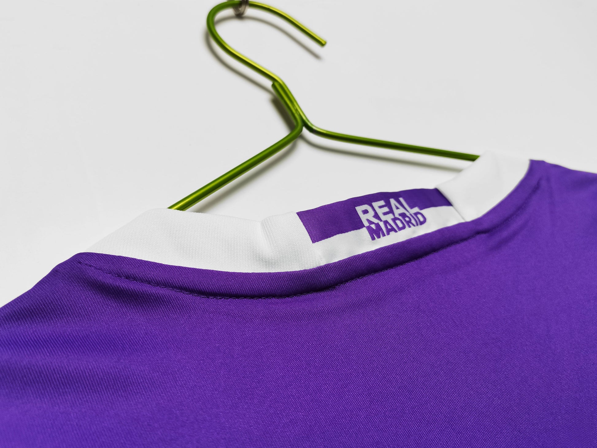 16/17 away retro football shirt