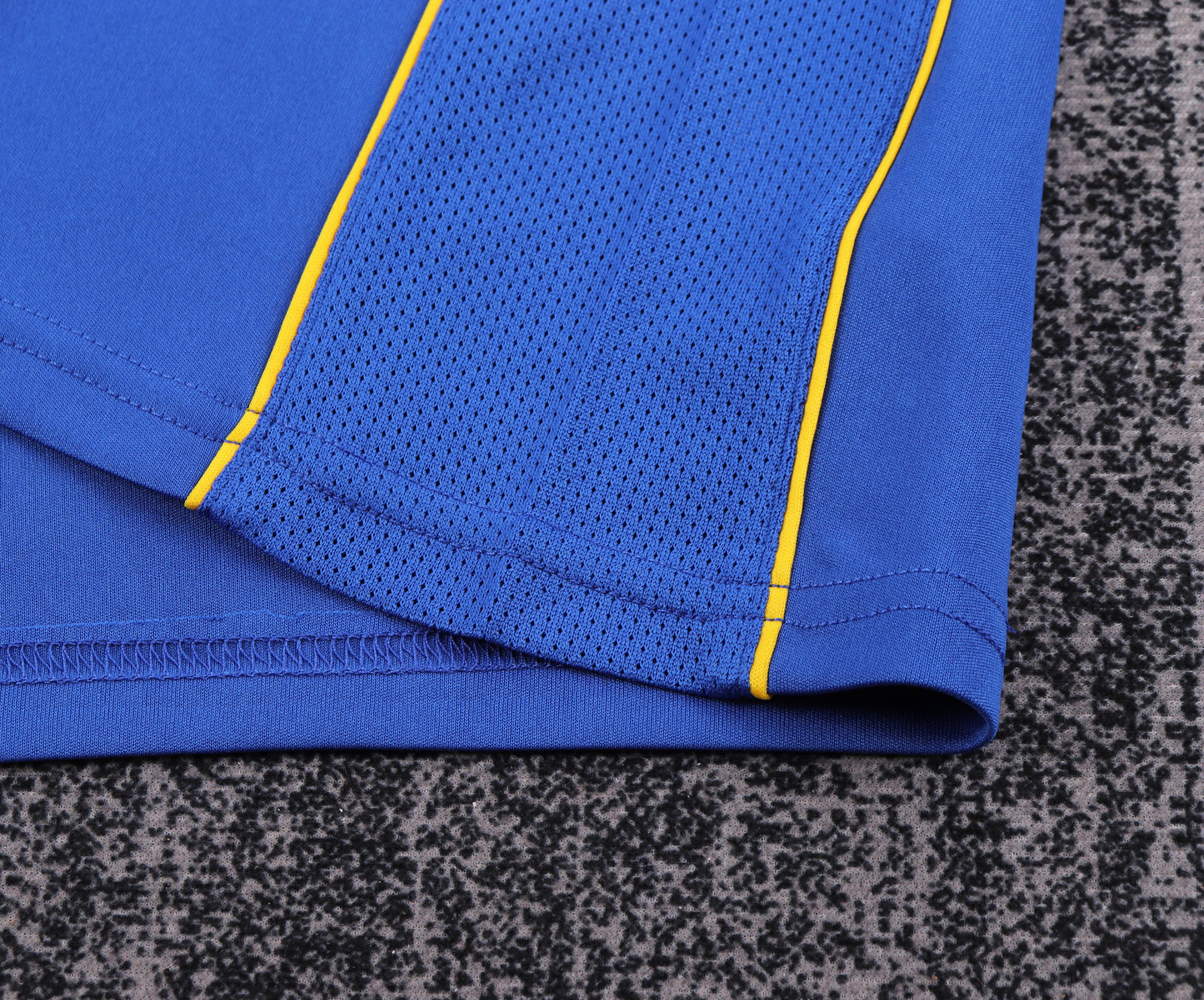04/05 children's away football jersey