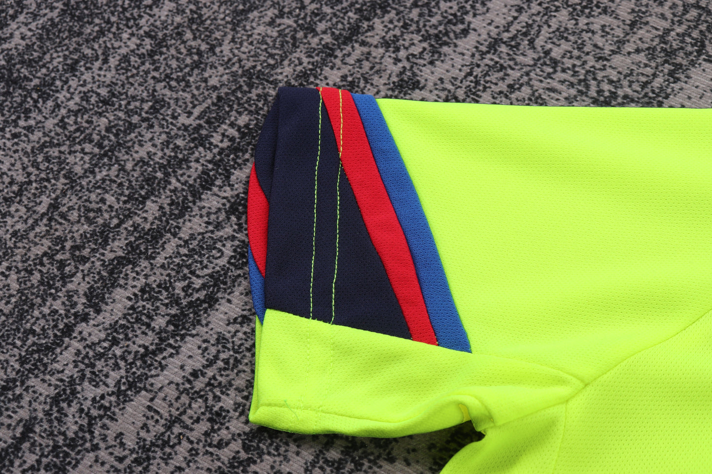 05/06 children's away football jersey