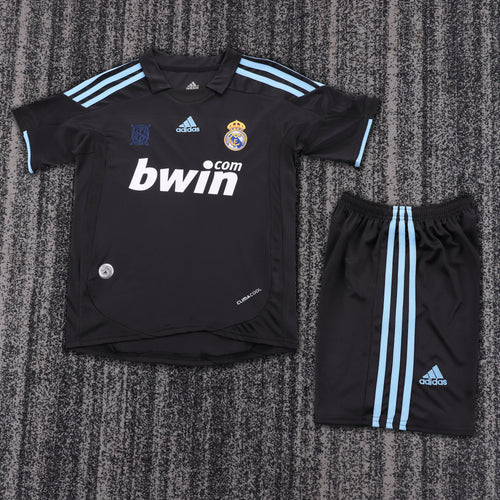 09/10 children's away football jersey