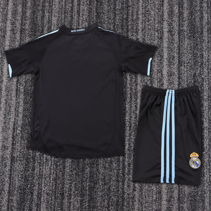 09/10 children's away football jersey