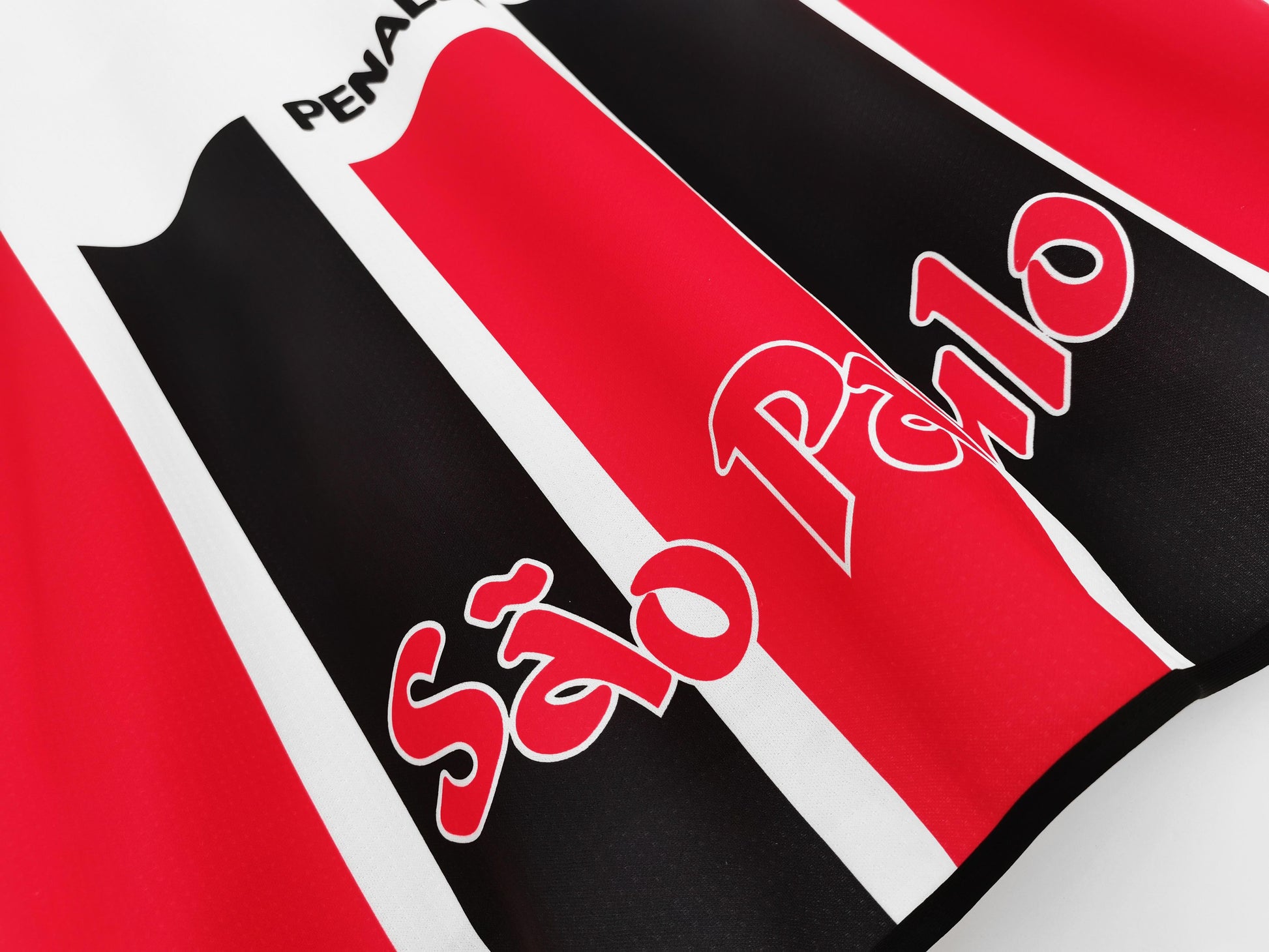 2000 away retro football shirt