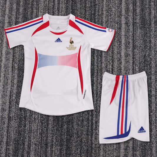 2006 children's away football jersey