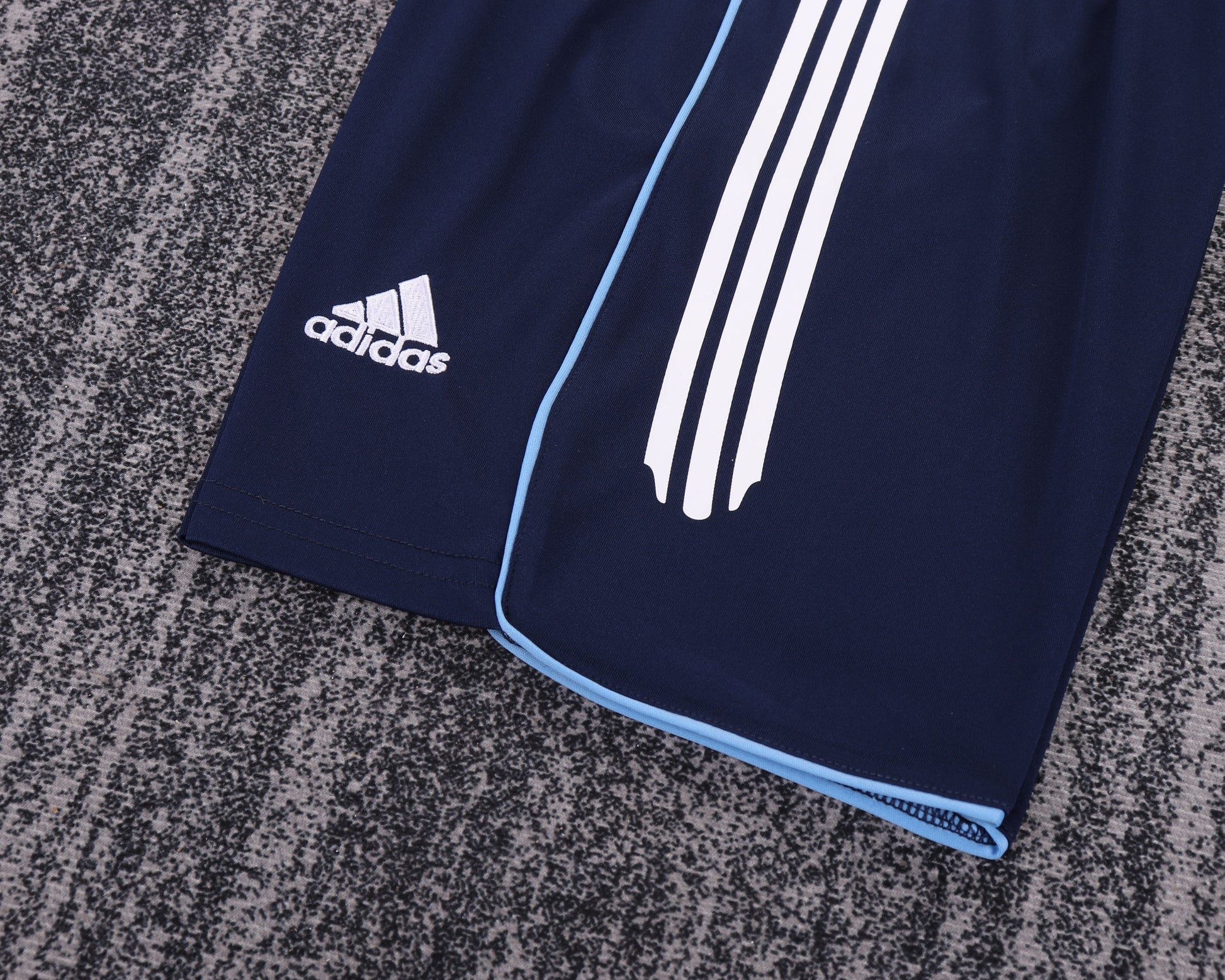05/06 children's away football jersey