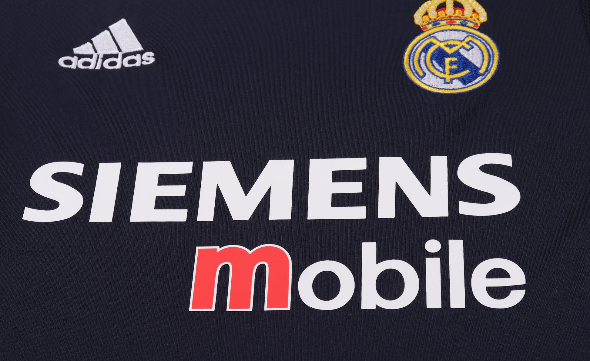 04/05 children's away football jersey