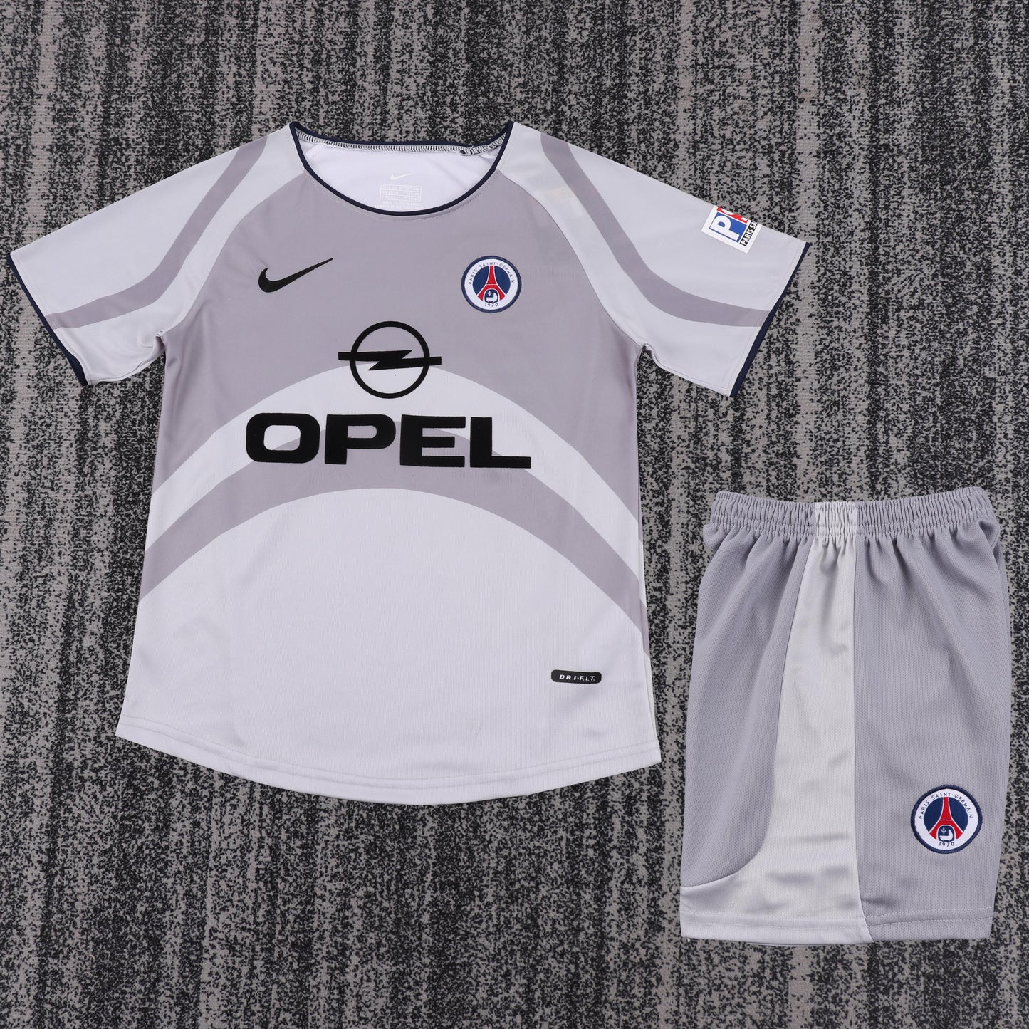 01/02 children's away football jersey