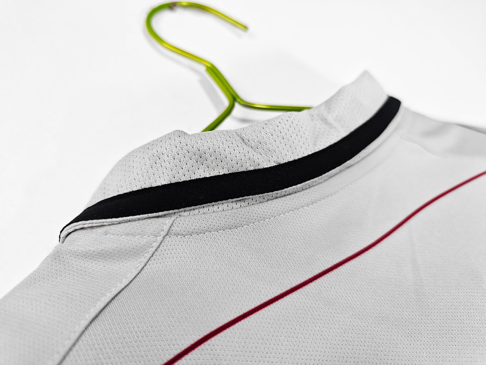 03/04 away retro football shirt