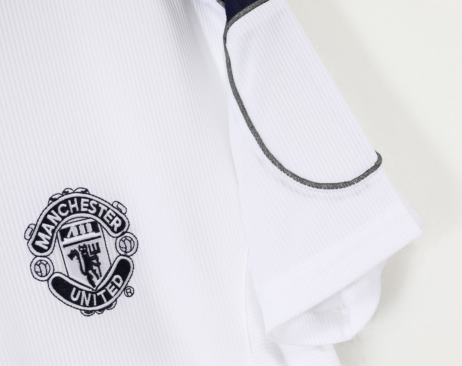 00/01 away retro football shirt