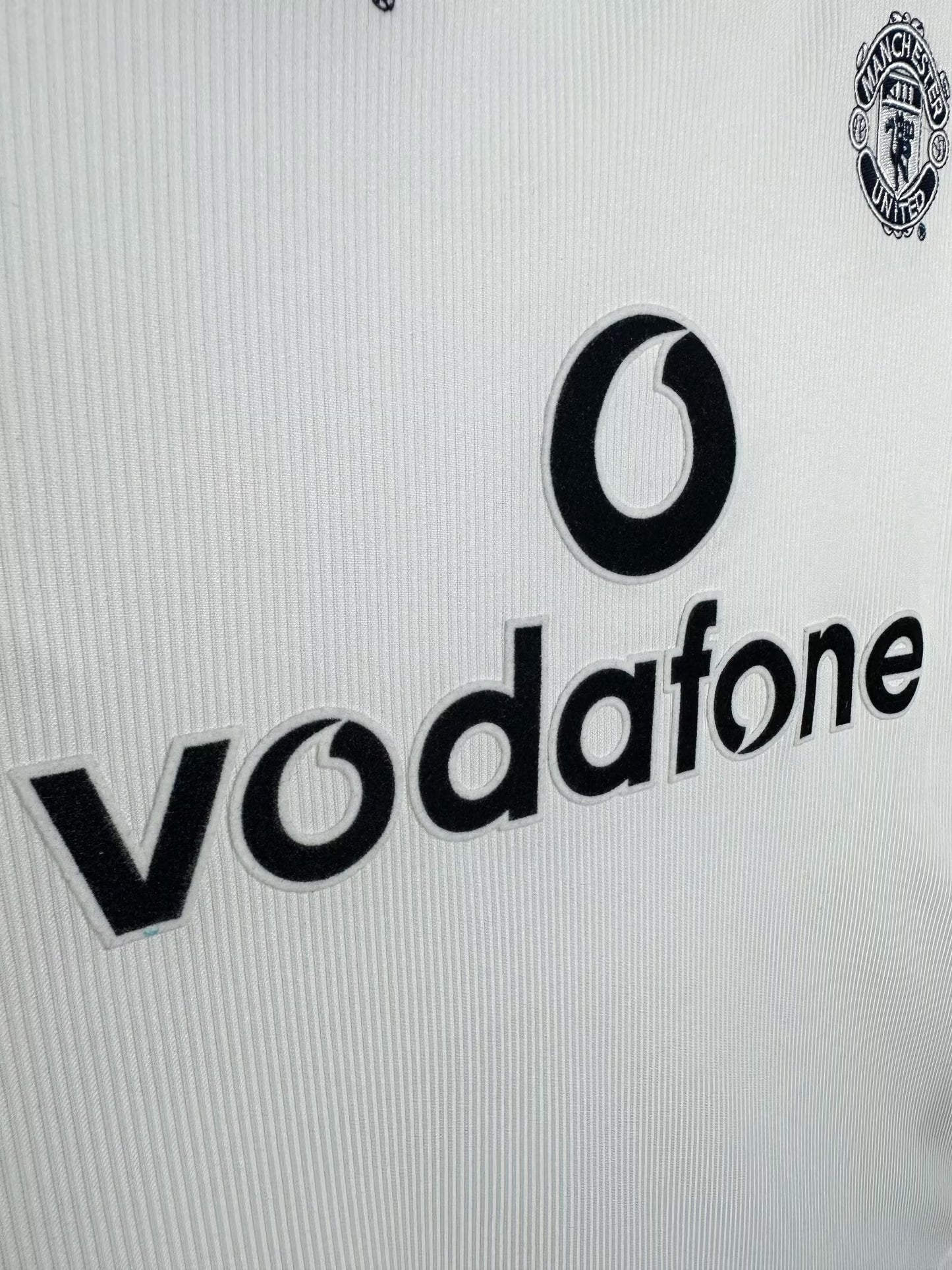 00/01 away retro football shirt
