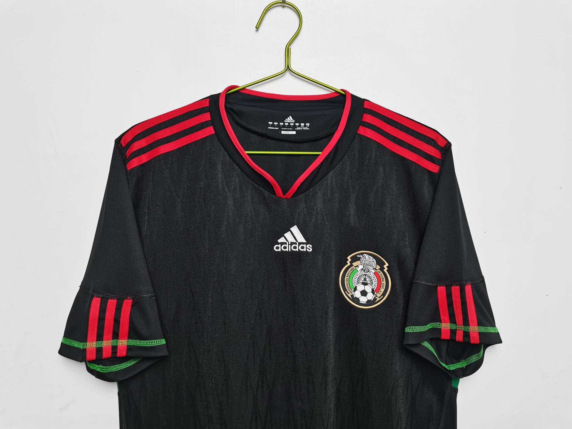 2010 away retro football shirt