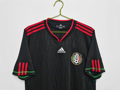 2010 away retro football shirt