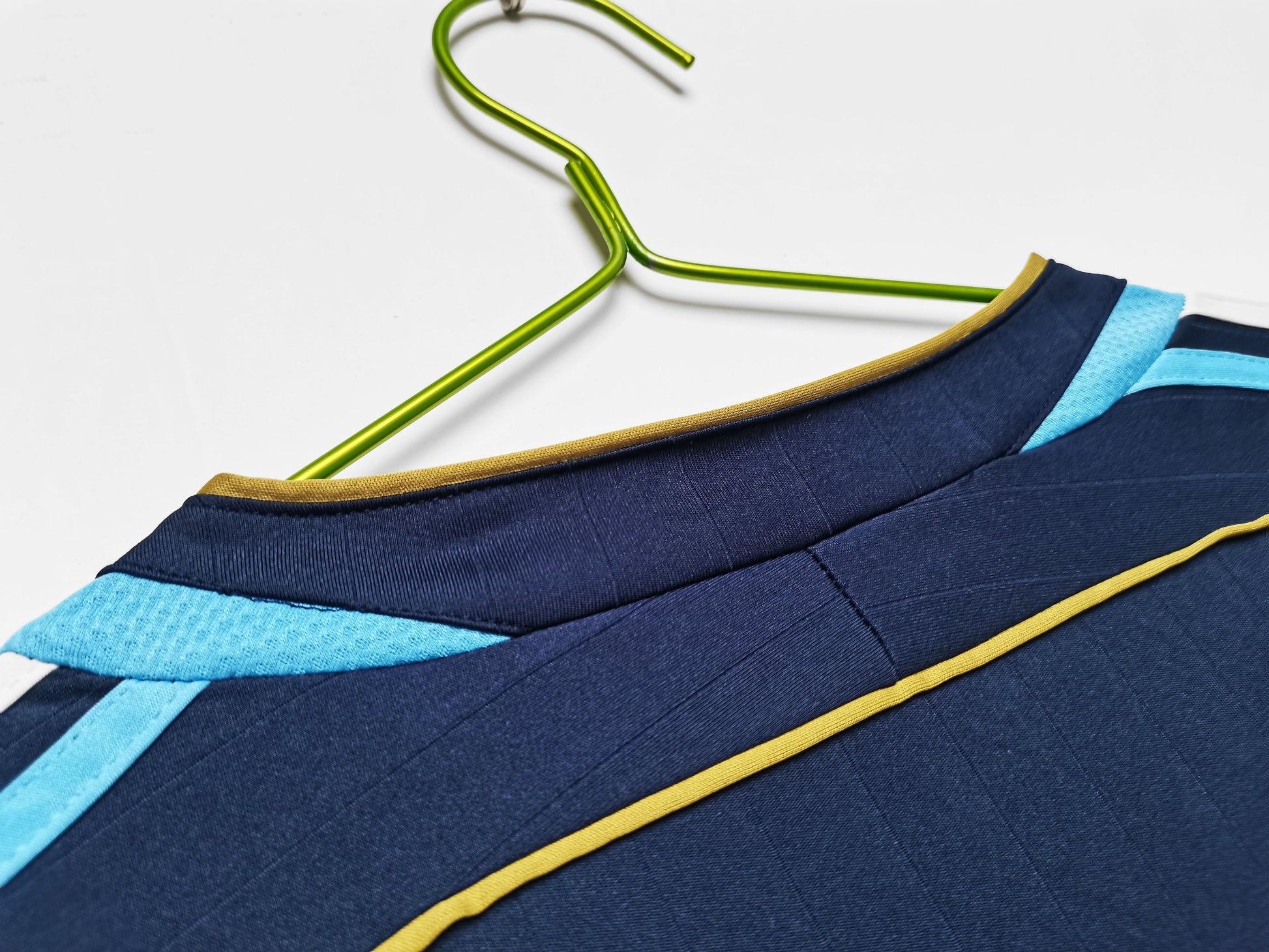 2006 away retro football shirt