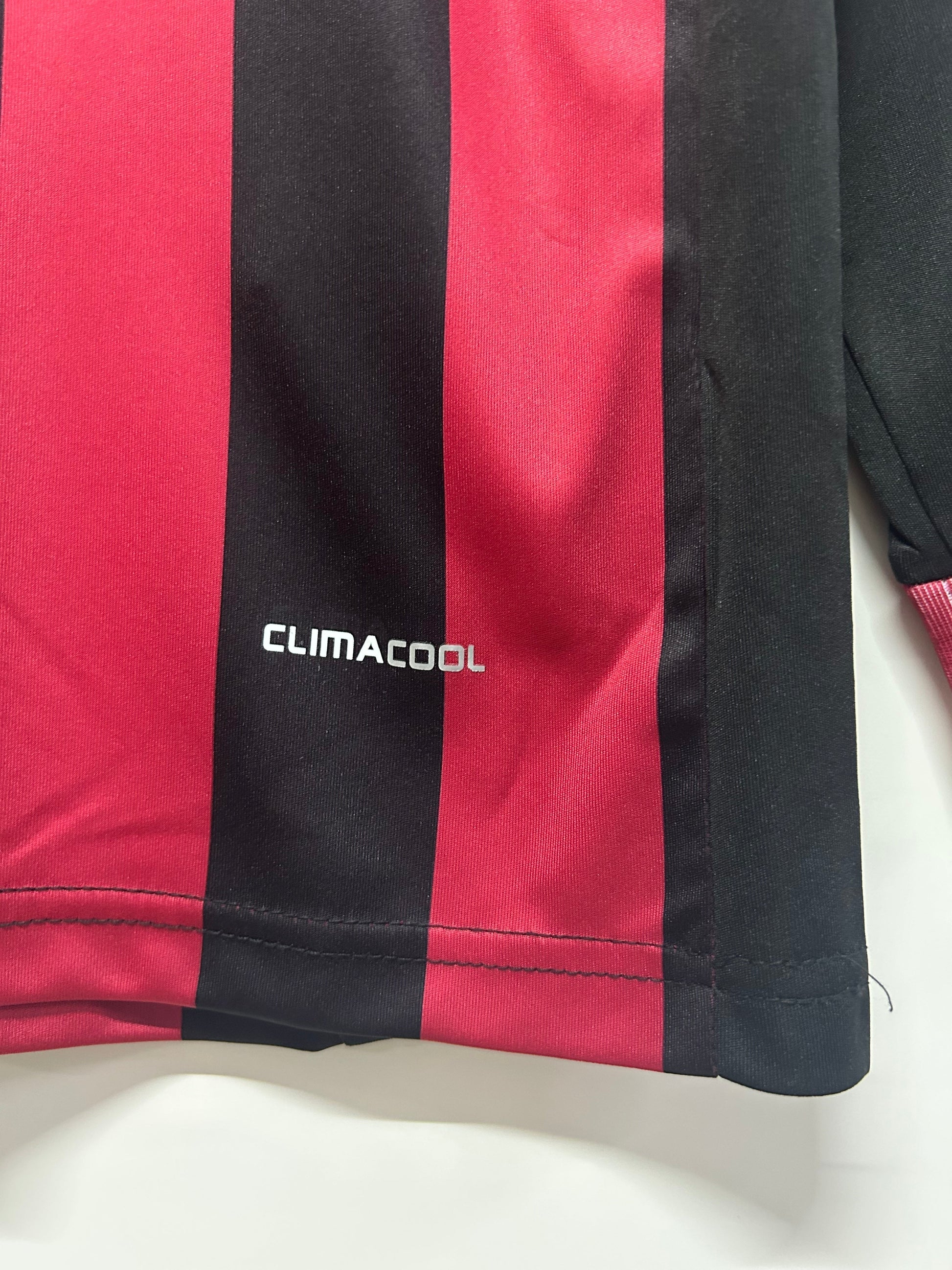 09/10 home retro football shirt