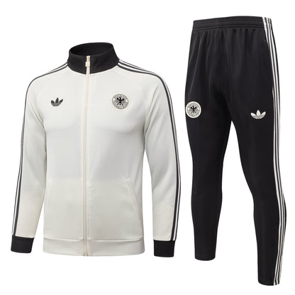 Set 2026/27 - White/Black