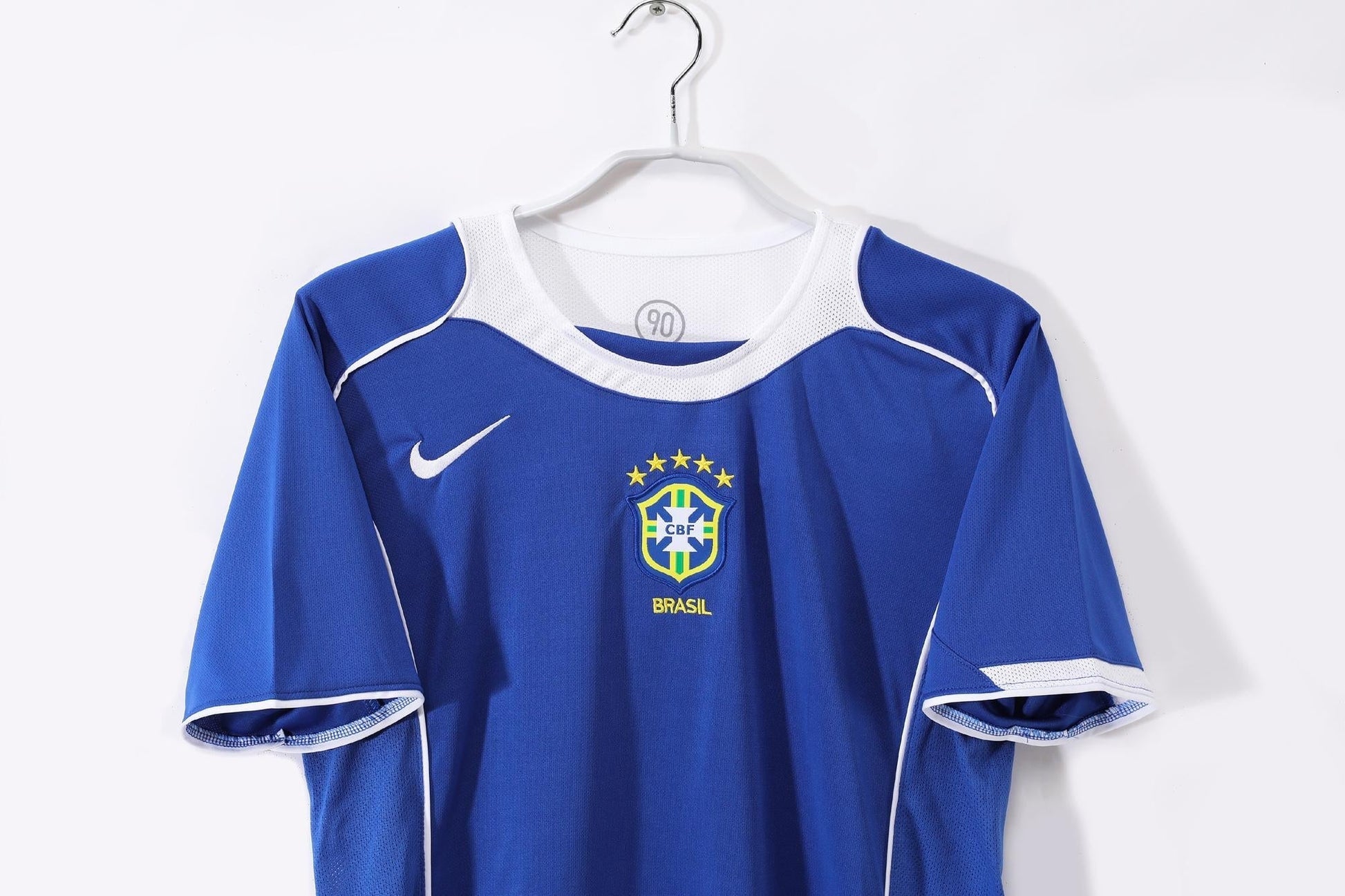 2004 away retro football shirt