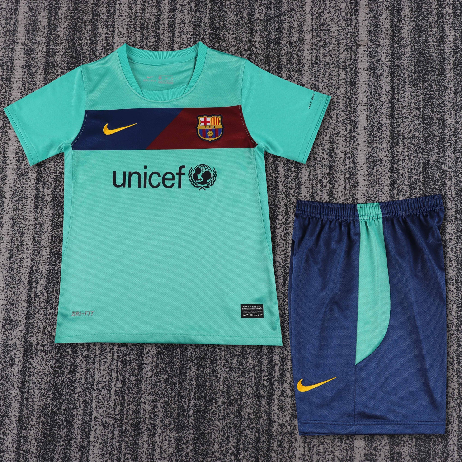 10/11 children's away football jersey