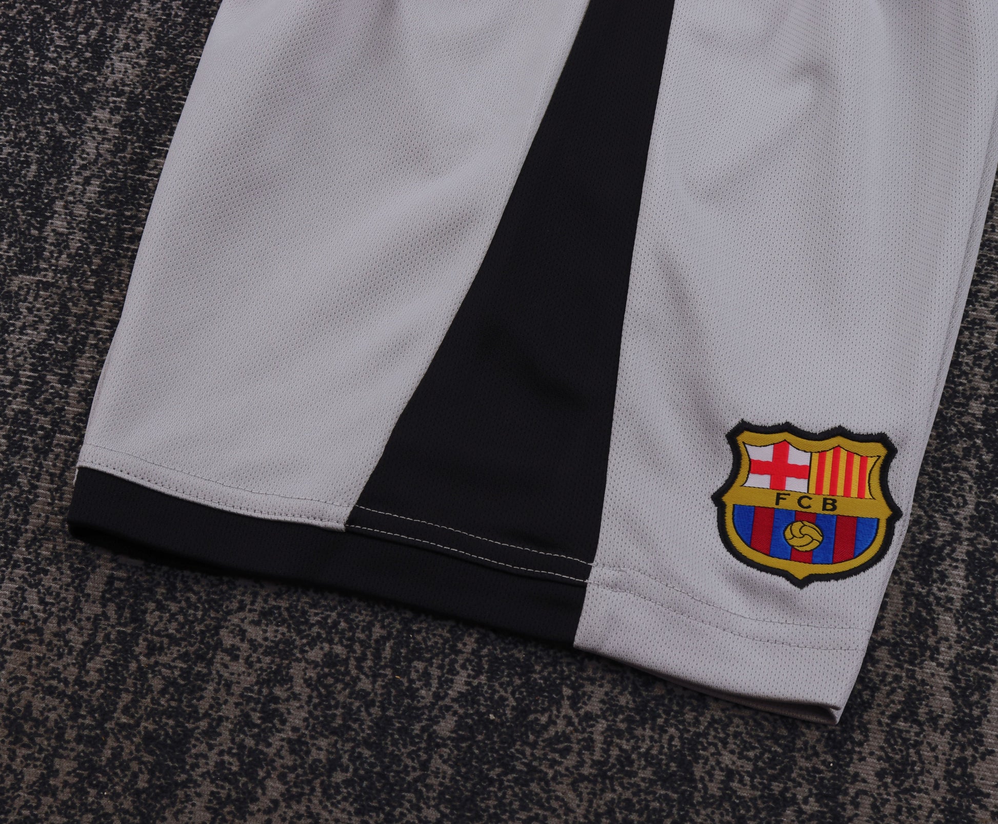 03/04 children's away football jersey