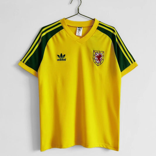 1984 away retro football shirt