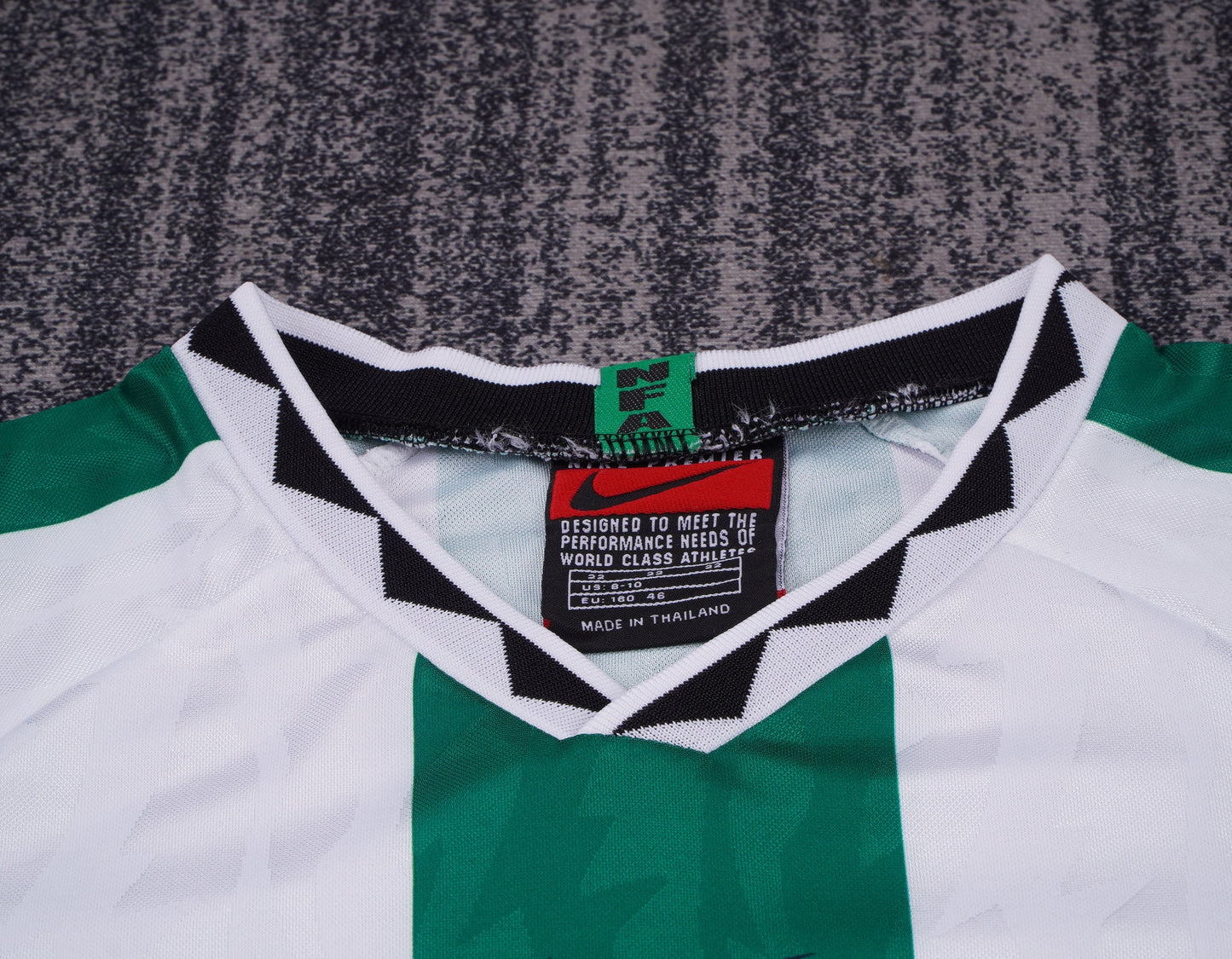 1996 children's away football jersey