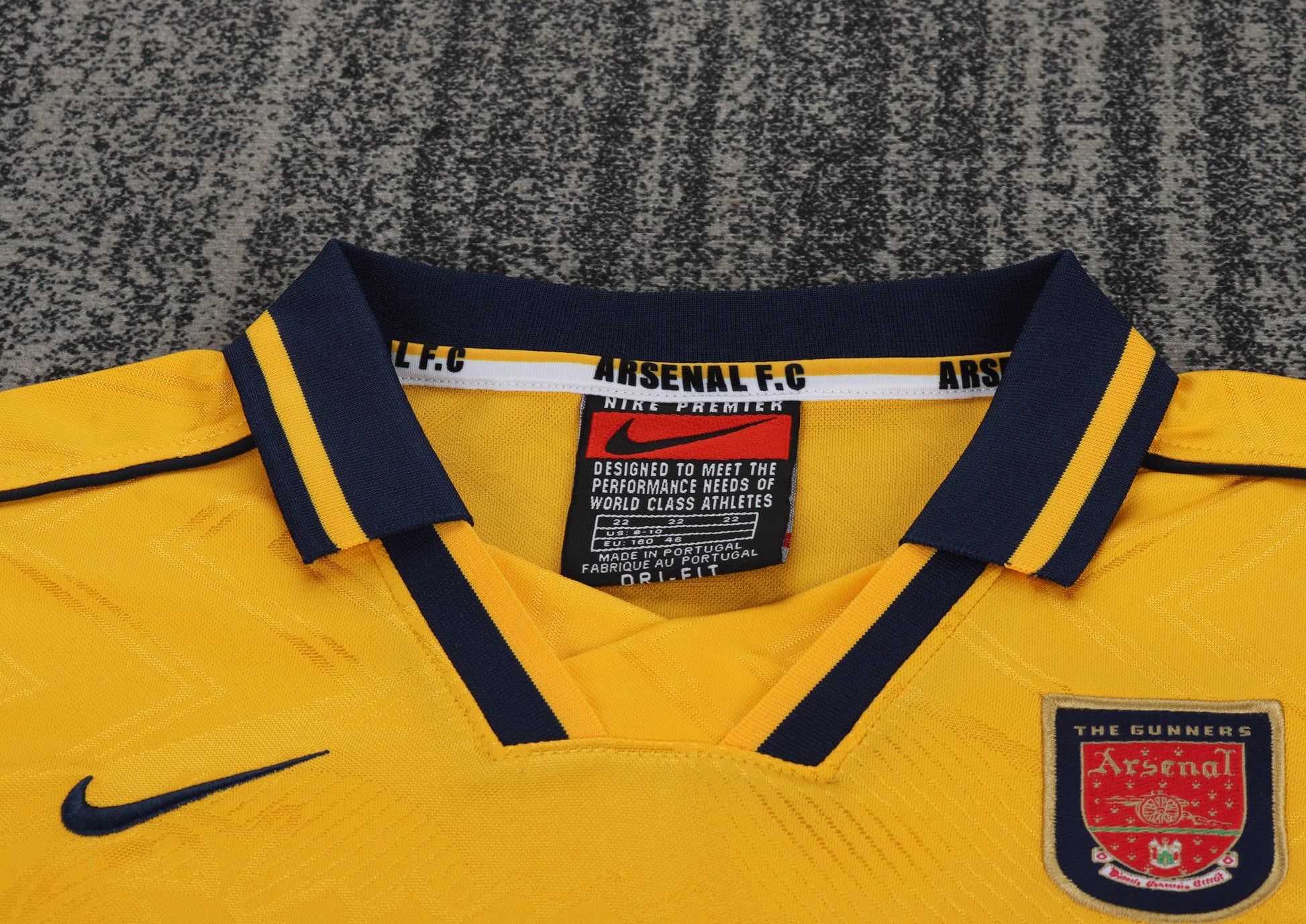 96/97 children's away football jersey