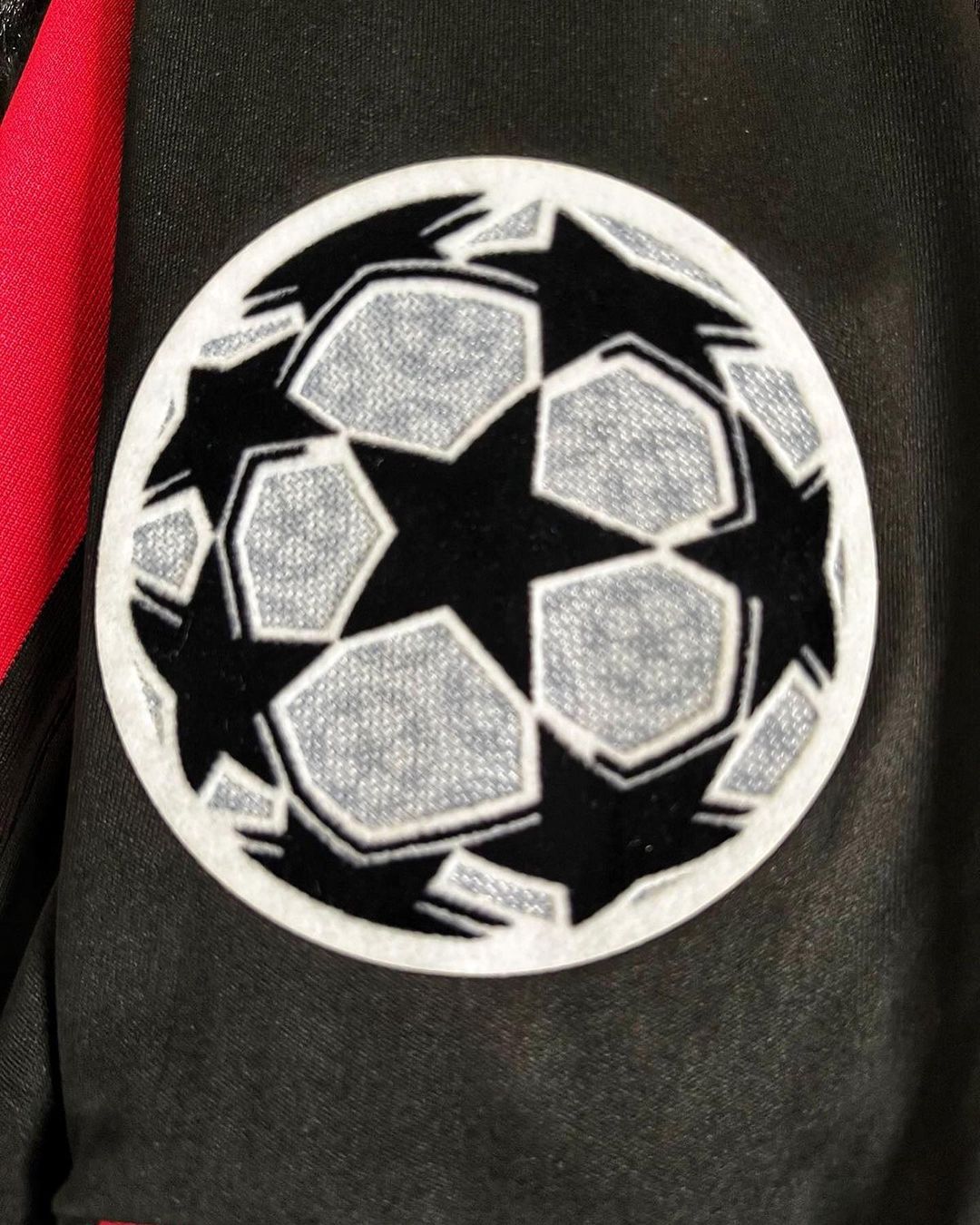 Retro 09/10 retro football shirt