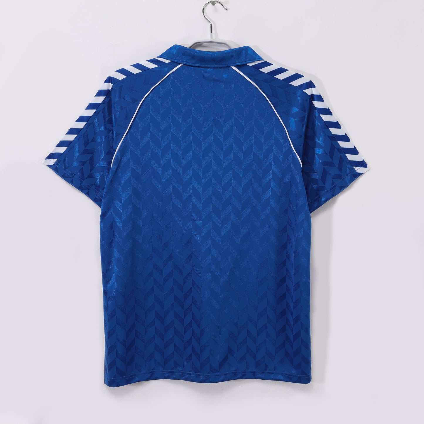 86/87 away retro football shirt