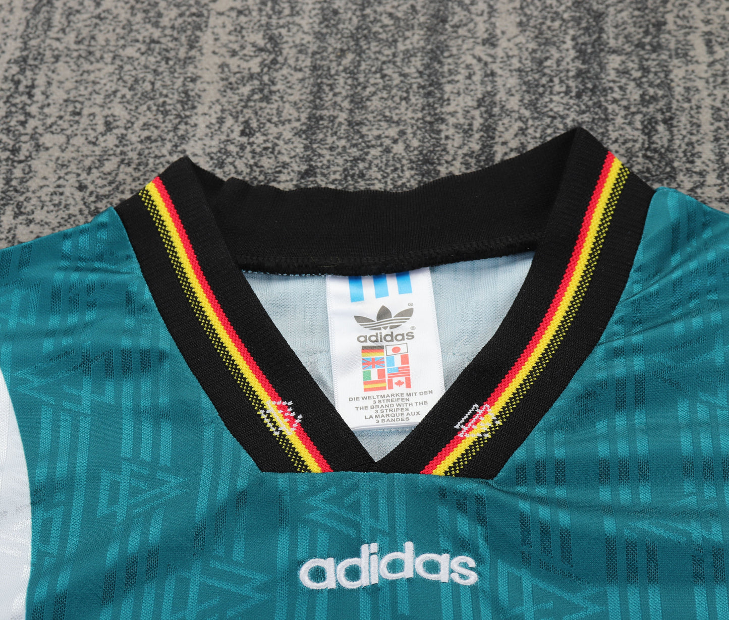1996 children's away football jersey