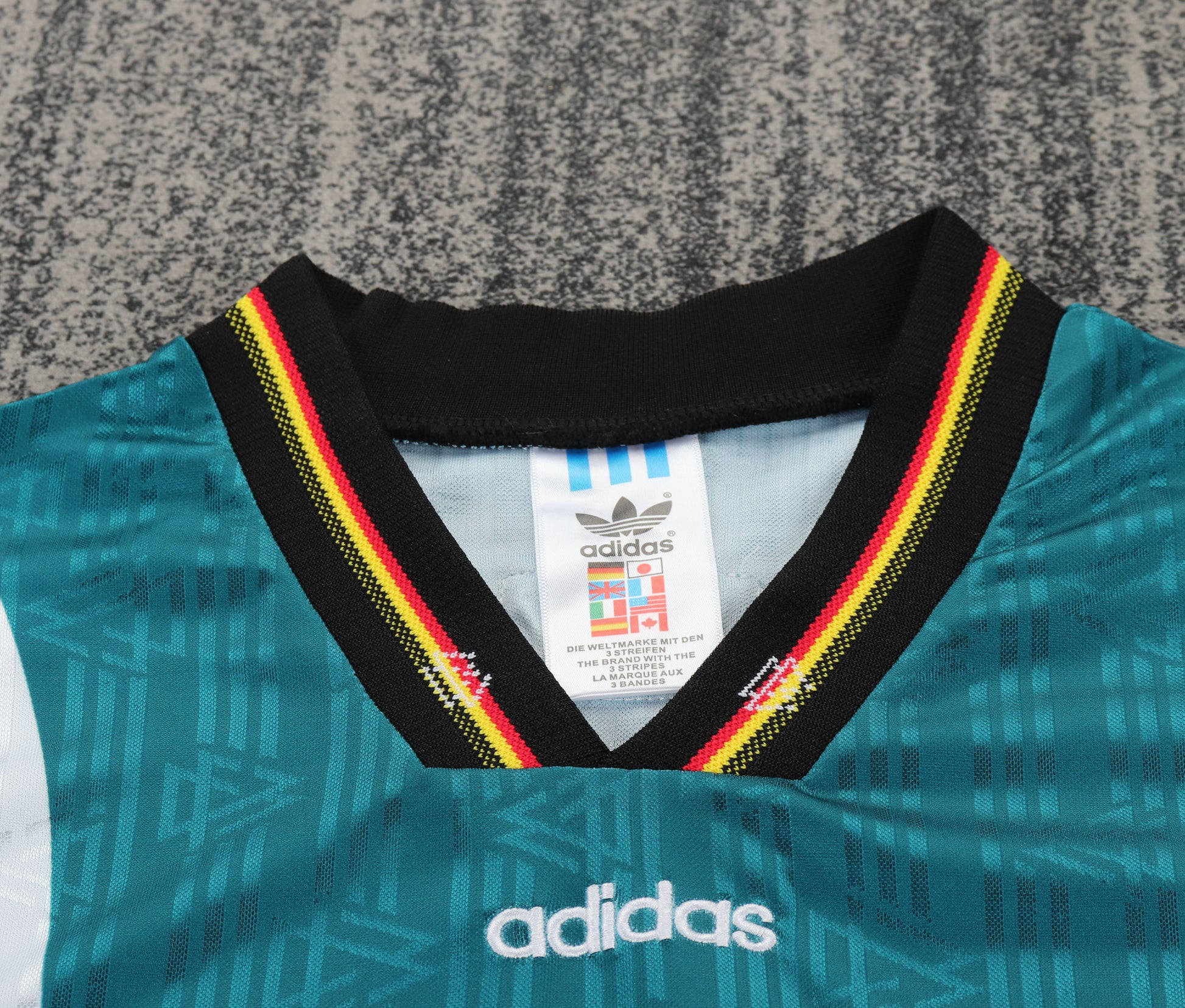 1996 children's away football jersey