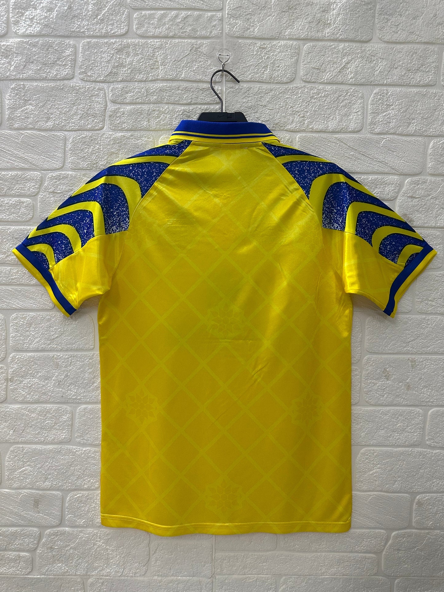 95/97 away retro football shirt