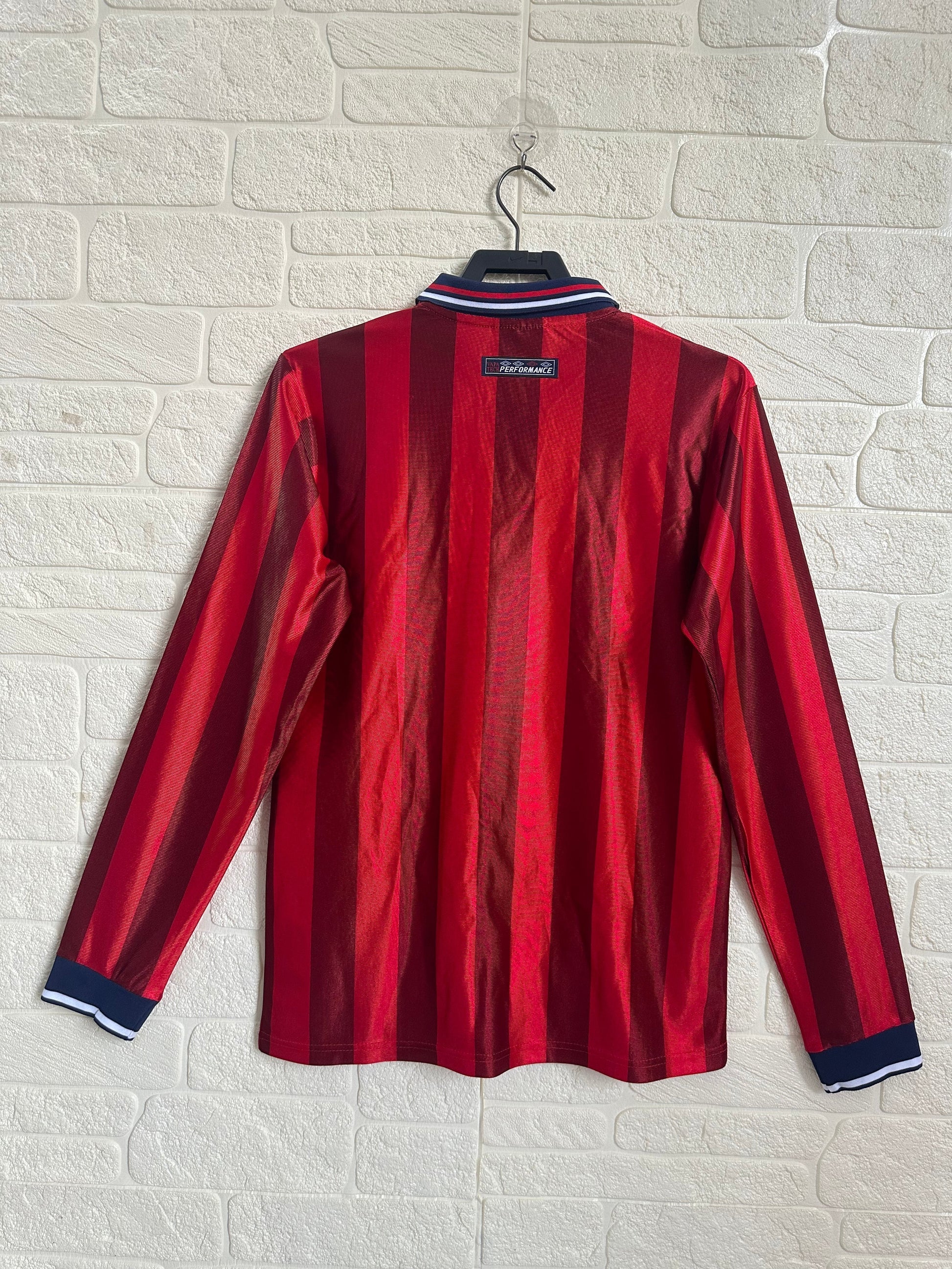 1998 away retro football shirt