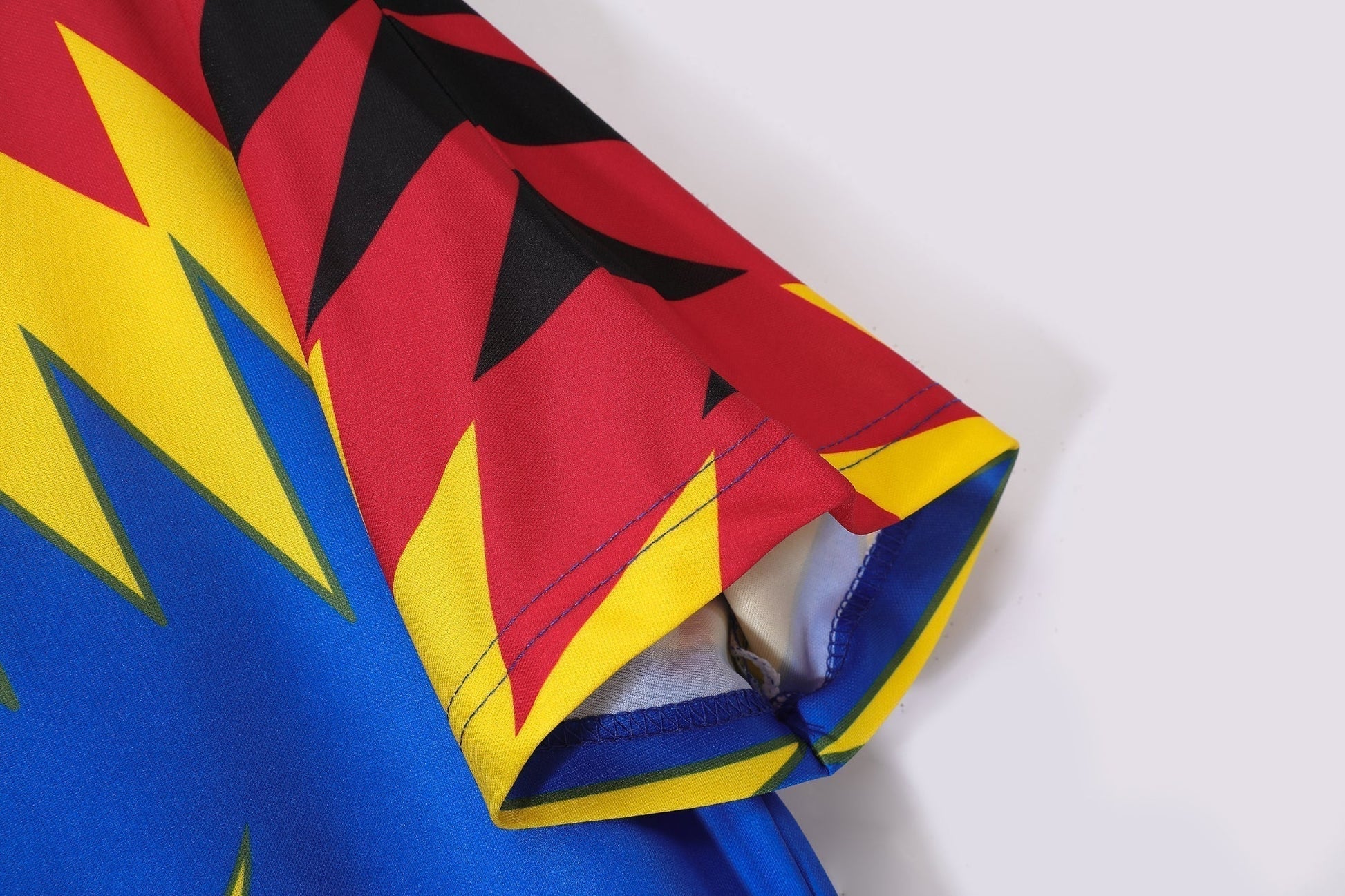 94/96 away retro football shirt
