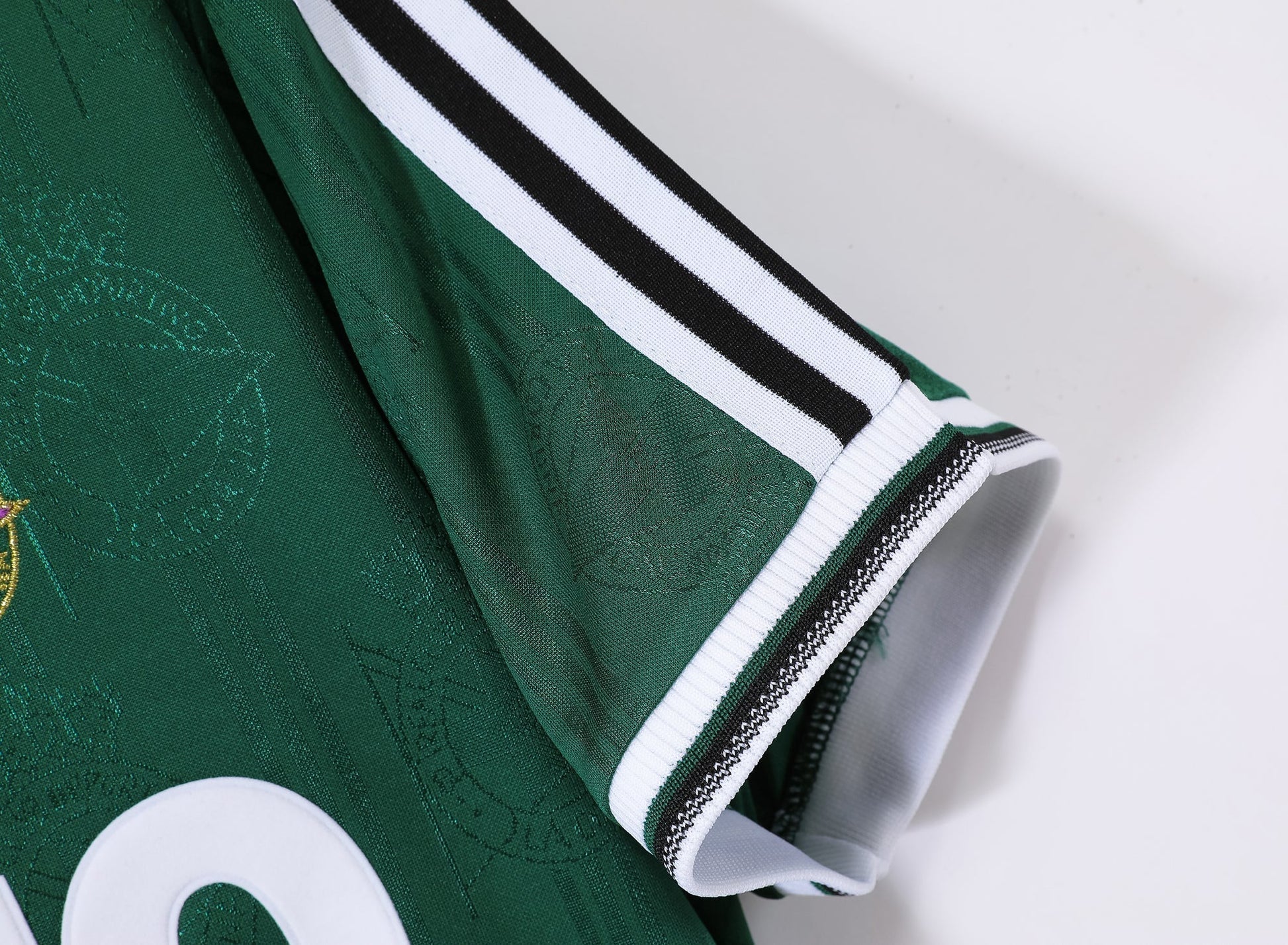 99/00 away retro football shirt
