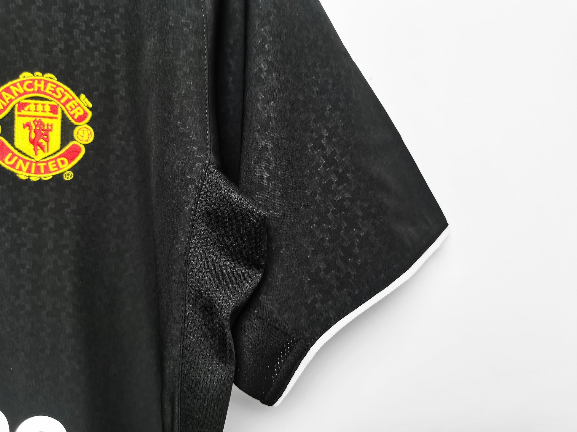 2003/04 away retro football shirt