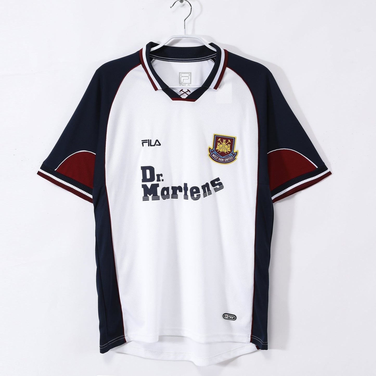 00/01 away retro football shirt